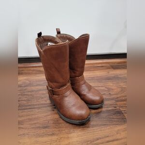 OshKosh Lumi toddler boots
